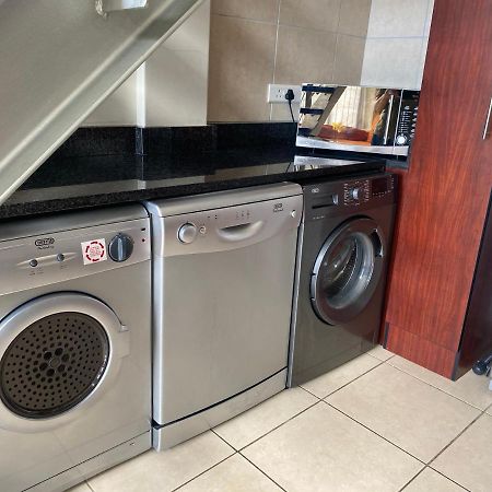 מוסל ביי Luxury Nautica Suite 003 מראה חיצוני תמונה